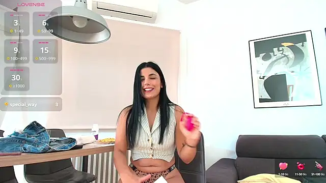 Arya 33 online show from 10.10.25