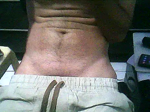 Snapshot of Skinnynerd chatting on 12.23.24 Skinnynerd online show from 12.23.24