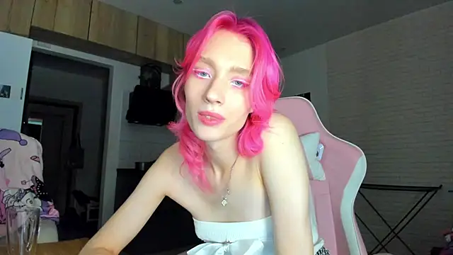  Alice Kitty online show from 03.05.26