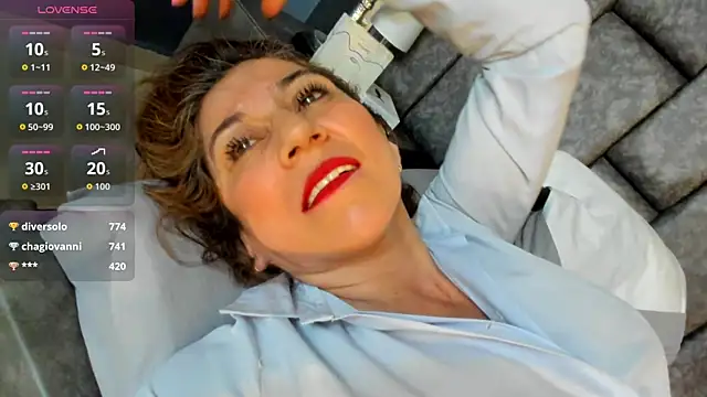 Matureyulyet online show from 10.23.25