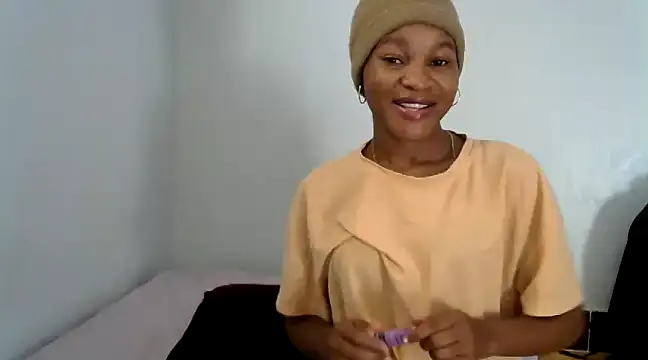 Snapshot of Brown_cool chatting on 12.08.24 Brown cool online show from 12.08.24