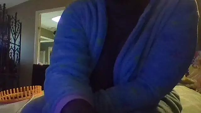 Snapshot of EbonyFetishQueen chatting on 04.22.26 EbonyFetishQueen online show from 04.22.26