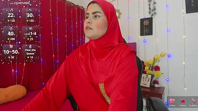 Snapshot of AishaAmin_ chatting on 04.29.26 AishaAmin online show from 04.29.26