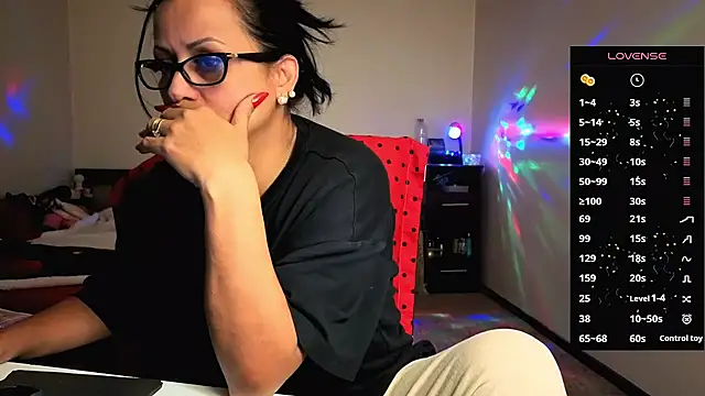 Snapshot of YourDreamLoverr chatting on 09.26.25 YourDreamLoverr online show from 09.26.25