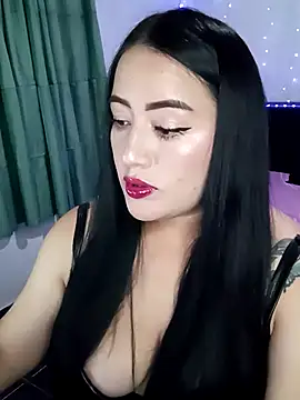 Snapshot of kirara_dirty chatting on 12.18.25 kirara dirty online show from 12.18.25