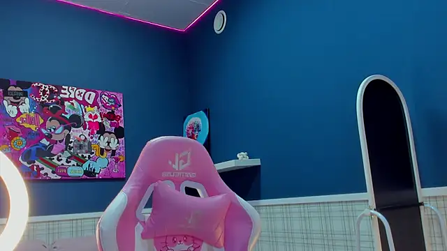 Angel Sapphire  online show from 04.07.26