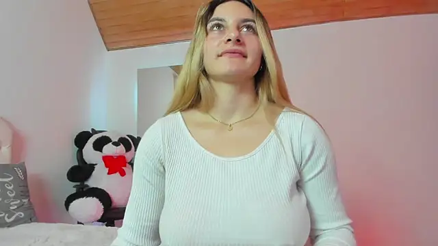 AtheneaRossi online show from 03.12.25