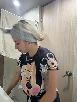 AtheneaRossi online show from 03.10.26