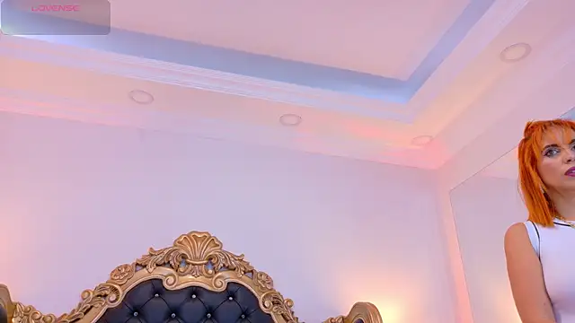 AdelinaVans online show from 12.20.25