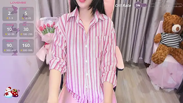 Yuka Chan online show from 12.17.25