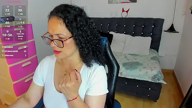 Aliciia cute1 online show from 11.18.25