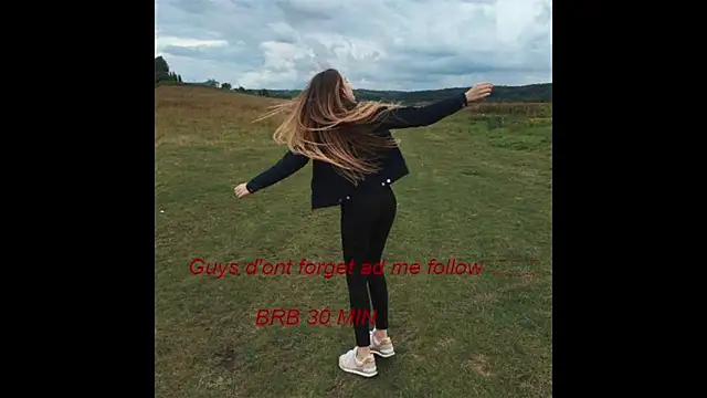 Snapshot of _JustmeHere_ chatting on 03.25.26 JustmeHere online show from 03.25.26