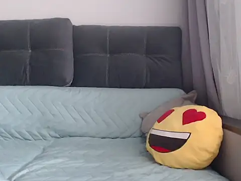 Snapshot of _JustmeHere_ chatting on 04.16.26 JustmeHere online show from 04.16.26