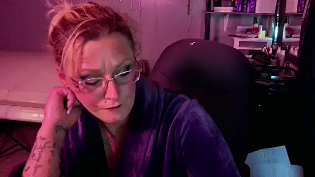 Lisalovely6981 online show from 01.26.25