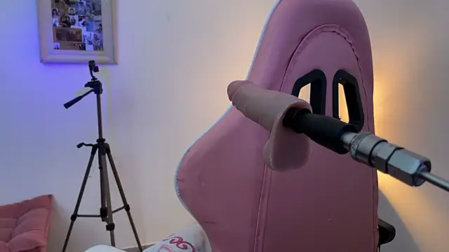 SweetPaige  online show from 02.28.26