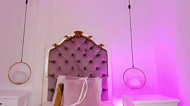 Pushaina   online show from 11.14.25