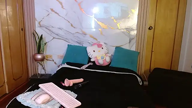 Snapshot of kittycatw chatting on 03.20.26 kittycatw online show from 03.20.26