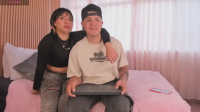 Snapshot of lucy_Bensonn chatting on 03.12.25 lucy Bensonn online show from 03.12.25