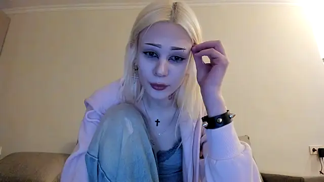 sashakiss99 online show from 04.19.26