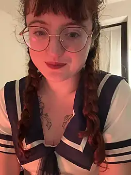 Snapshot of _foxygirl_ chatting on 02.18.25  foxygirl  online show from 02.18.25