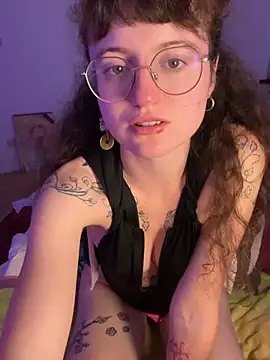 Snapshot of _foxygirl_ chatting on 02.10.26 foxygirl online show from 02.10.26