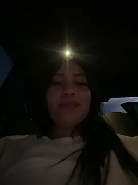 Snapshot of LunaAurora3 chatting on 02.25.25 LunaAurora3 online show from 02.25.25