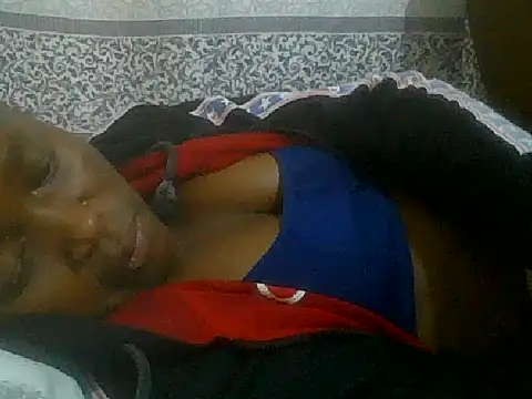 Snapshot of pretty_nanah chatting on 10.17.25 pretty nanah online show from 10.17.25