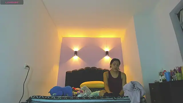 Sofia Clauss  online show from 04.15.26