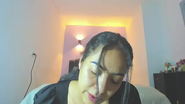 Snapshot of Sofia_Clauss_ chatting on 04.30.26 Sofia Clauss online show from 04.30.26