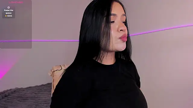 Snapshot of Yaaky_ chatting on 03.22.26 Yaaky online show from 03.22.26