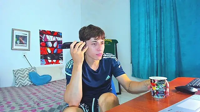 Snapshot of AlessandroDybala chatting on 04.29.26 AlessandroDybala online show from 04.29.26