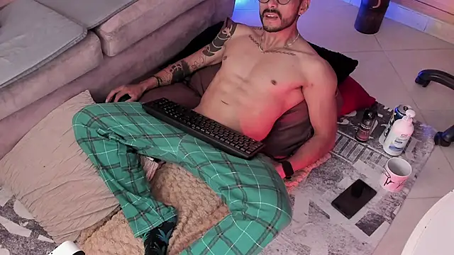 Tom cooper  online show from 03.20.25