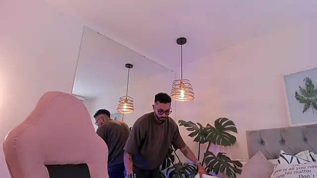 Tom cooper  online show from 11.09.25