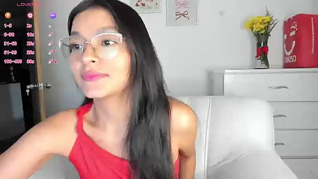 Snapshot of barbie_brunette3 chatting on 12.20.24 barbie brunette3 online show from 12.20.24