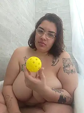 Snapshot of WitchiKitti chatting on 03.15.26 WitchiKitti online show from 03.15.26