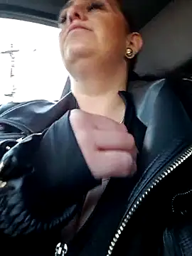 AvaLloyd online show from 03.05.25