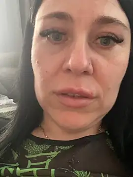 Snapshot of CuteNata chatting on 02.27.25 CuteNata online show from 02.27.25