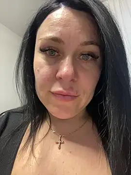 Snapshot of CuteNata chatting on 03.02.25 CuteNata online show from 03.02.25