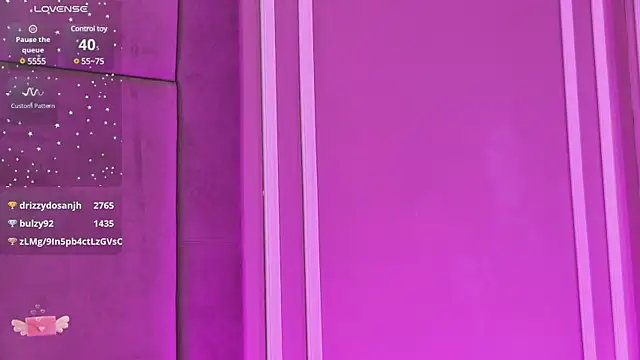 EmilyColle  online show from 02.10.25