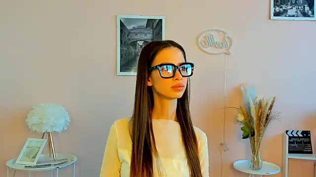 Snapshot of AnabelHun chatting on 05.23.26 AnabelHun online show from 05.23.26