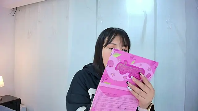 lina bedoya  online show from 09.30.25