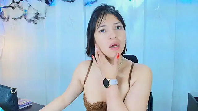 lina bedoya  online show from 10.28.25