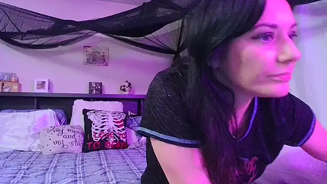 CrystalLakeXO online show from 05.23.26
