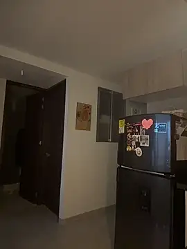 SaraParisi online show from 12.04.25