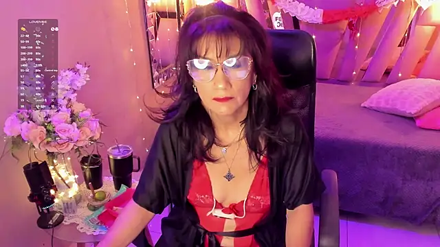Snapshot of Ahytanna chatting on 02.22.25 Ahytanna online show from 02.22.25
