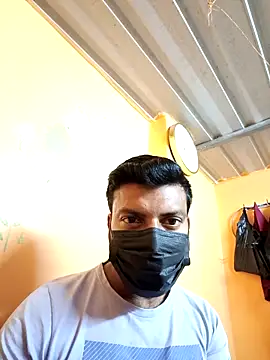 model yesx online show from 02.26.25