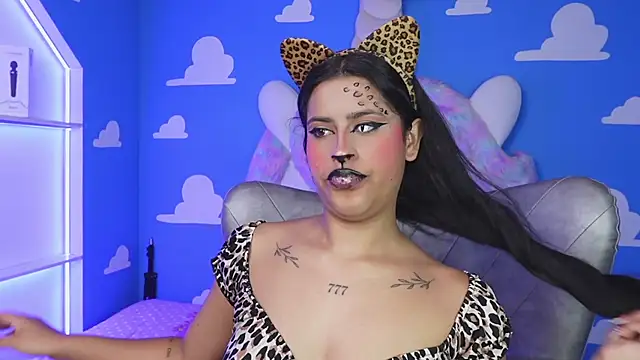 miss romyna online show from 10.27.25