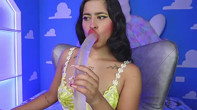 miss romyna online show from 12.20.25