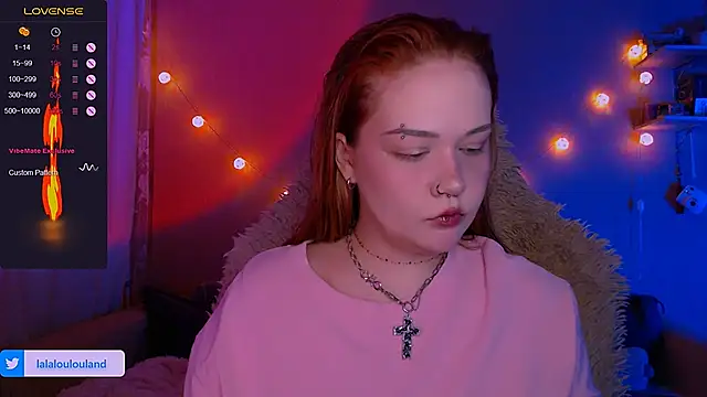 Snapshot of lala_loulou_land chatting on 02.09.25 lala loulou land online show from 02.09.25