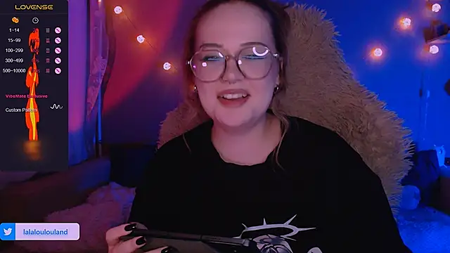 Snapshot of lala_loulou_land chatting on 03.14.25 lala loulou land online show from 03.14.25